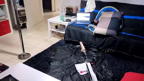 travanale online show from November 5, 1:27 am