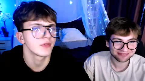 Travis online show from November 20, 8:41 pm