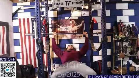 Snapshot of travonidas chatting on November 26, 5:14 pm Greek God online show from November 26, 5:14 pm