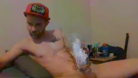 Snapshot of treeburner1 chatting on February 8, 1:00 am TreeBurner1 online show from February 8, 1:00 am