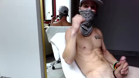 Snapshot of treeburner1 chatting on November 1, 6:04 am TreeBurner1 online show from November 1, 6:04 am