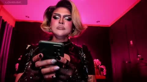 Jade online show from January 7, 10:11 am