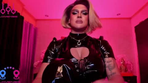 Jade online show from February 3, 11:58 pm