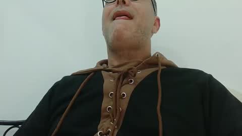 trevido4u online show from December 22, 2:08 am