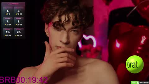 Snapshot of trevorbenson chatting on February 23, 10:42 pm TrevorBenson online show from February 23, 10:42 pm