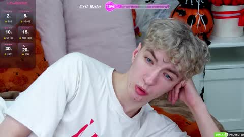 Snapshot of trevorbenson chatting on October 29, 6:09 pm TrevorBenson online show from October 29, 6:09 pm