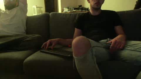 Trev Tone online show from December 3, 4:09 am