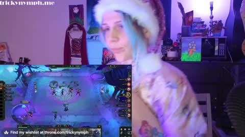 Snapshot of tricky_nymph chatting on December 6, 8:15 am Cassie online show from December 6, 8:15 am