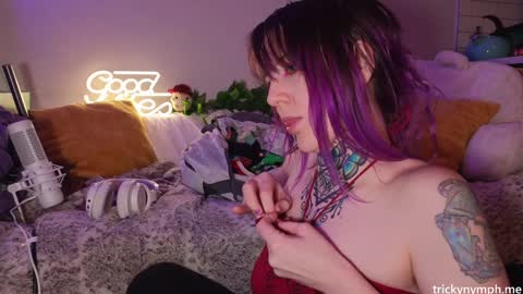 Snapshot of tricky_nymph chatting on March 11, 2:21 am Cassie online show from March 11, 2:21 am