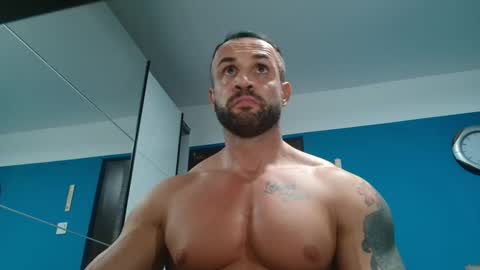 Snapshot of tridentmuscles chatting on December 3, 2:14 am tridentmuscles online show from December 3, 2:14 am