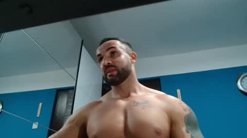 Snapshot of tridentmuscles chatting on December 28, 11:05 pm tridentmuscles online show from December 28, 11:05 pm