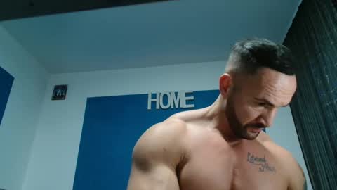 Snapshot of tridentmuscles chatting on December 29, 10:36 pm tridentmuscles online show from December 29, 10:36 pm