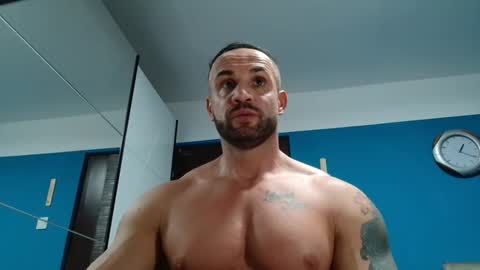 Snapshot of tridentmuscles chatting on December 30, 11:17 pm tridentmuscles online show from December 30, 11:17 pm
