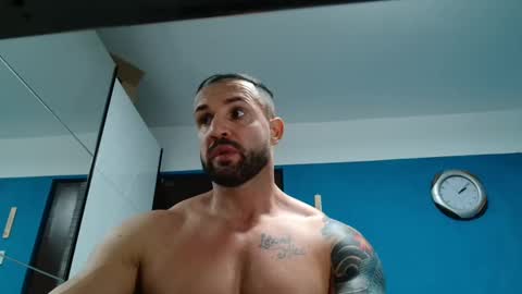 Snapshot of tridentmuscles chatting on February 6, 12:05 pm tridentmuscles online show from February 6, 12:05 pm