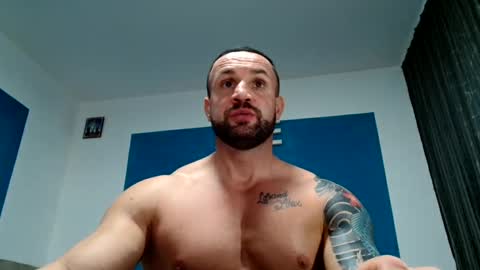 Snapshot of tridentmuscles chatting on February 23, 9:59 pm tridentmuscles online show from February 23, 9:59 pm