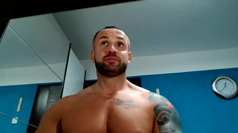 Snapshot of tridentmuscles chatting on March 11, 10:31 pm tridentmuscles online show from March 11, 10:31 pm