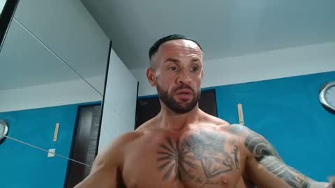 Snapshot of tridentmuscles chatting on September 21, 10:11 pm tridentmuscles online show from September 21, 10:11 pm