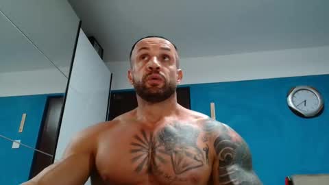 Snapshot of tridentmuscles chatting on October 5, 3:43 pm tridentmuscles online show from October 5, 3:43 pm