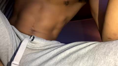 Snapshot of trillahung chatting on December 17, 4:45 am WapBopper online show from December 17, 4:45 am