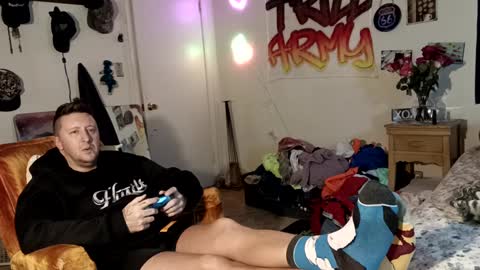 trillnonymau5 online show from December 8, 3:45 pm