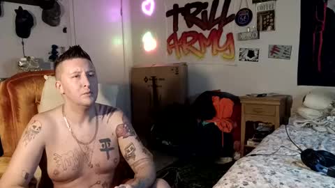 trillnonymau5 online show from December 18, 5:48 am