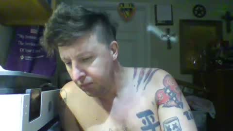 trillnonymau5 online show from February 24, 4:38 am