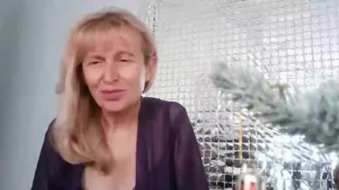 TrinaAdair online show from December 20, 11:50 am