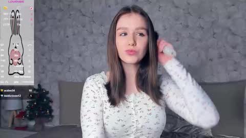 Bubbles online show from February 11, 8:25 pm