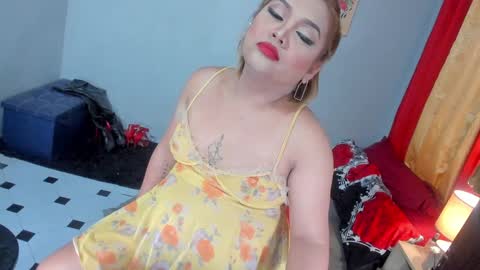 Snapshot of trippidarets05 chatting on January 6, 6:10 pm IVY online show from January 6, 6:10 pm