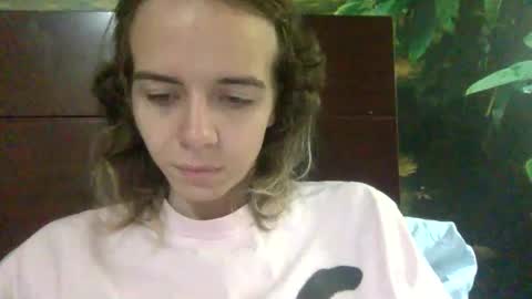 Snapshot of trippybb222 chatting on September 13, 11:48 pm trippybb222 online show from September 13, 11:48 pm