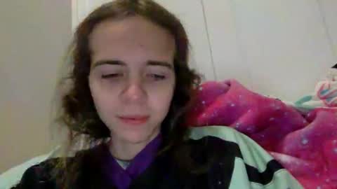 Snapshot of trippybb222 chatting on December 1, 2:27 am trippybb222 online show from December 1, 2:27 am