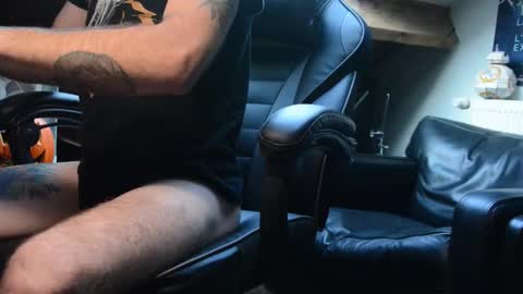 Snapshot of tripstocum chatting on October 9, 1:20 pm FluideAmer online show from October 9, 1:20 pm