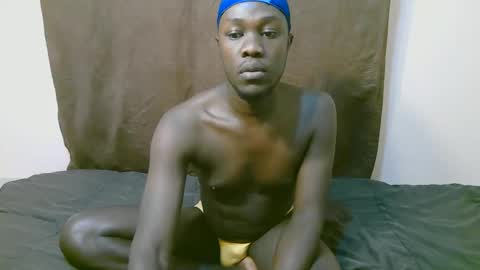 Snapshot of trisbaby3 chatting on October 28, 5:59 pm Tris6 online show from October 28, 5:59 pm