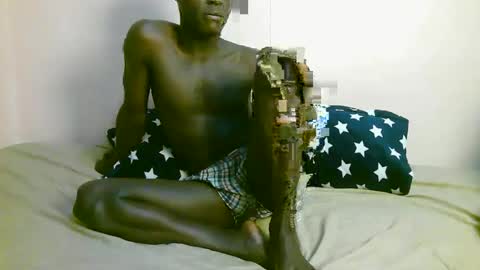 Tris6 online show from February 2, 6:17 pm