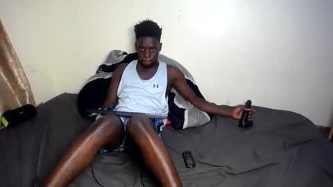 Snapshot of trisboo5 chatting on February 22, 6:19 pm Trisboo5 online show from February 22, 6:19 pm