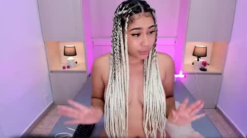 Snapshot of trishamoon chatting on February 15, 4:45 pm TRISHA online show from February 15, 4:45 pm