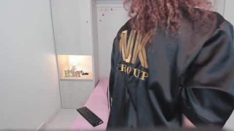 Snapshot of trishamoon chatting on September 19, 4:36 am TRISHA online show from September 19, 4:36 am