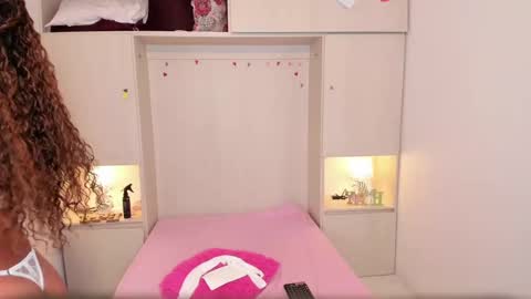 Snapshot of trishamoon chatting on September 21, 4:14 am TRISHA online show from September 21, 4:14 am