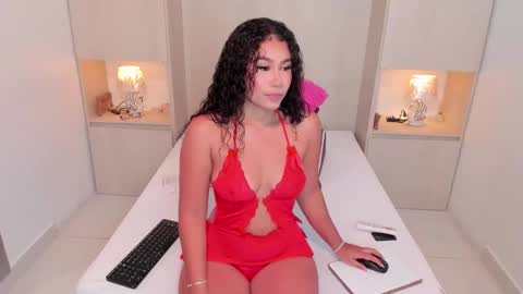 Snapshot of trishamoon chatting on October 24, 4:31 am TRISHA online show from October 24, 4:31 am