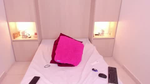 Snapshot of trishamoon chatting on November 7, 4:12 am TRISHA online show from November 7, 4:12 am