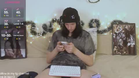 Max  online show from February 4, 5:08 pm