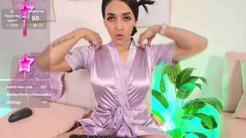 Trissha online show from January 14, 3:15 pm