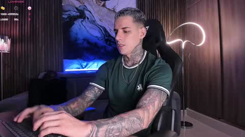 Alexander online show from December 4, 9:46 pm