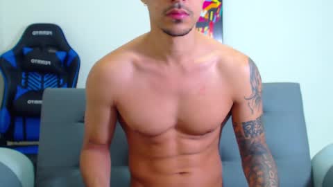 Snapshot of tristan_bm chatting on January 22, 10:29 am tristan bm online show from January 22, 10:29 am