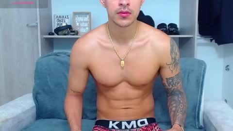 Snapshot of tristan_bm chatting on September 14, 1:32 pm tristan bm online show from September 14, 1:32 pm