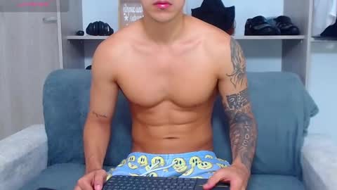 Snapshot of tristan_bm chatting on October 3, 11:40 am tristan bm online show from October 3, 11:40 am