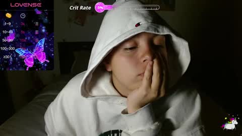 Snapshot of trixie_tangg chatting on September 16, 1:06 am Kitty online show from September 16, 1:06 am