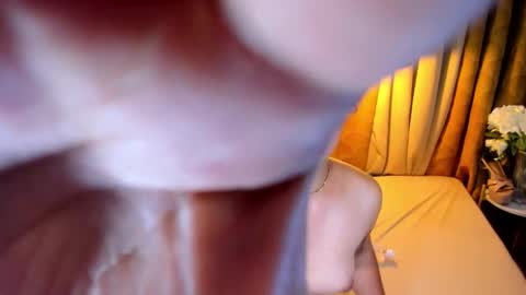 Snapshot of trixiemoore_ chatting on January 19, 9:35 am TRIXIE online show from January 19, 9:35 am