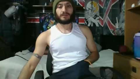 Snapshot of trizquelmen chatting on February 11, 10:39 pm Andrew online show from February 11, 10:39 pm