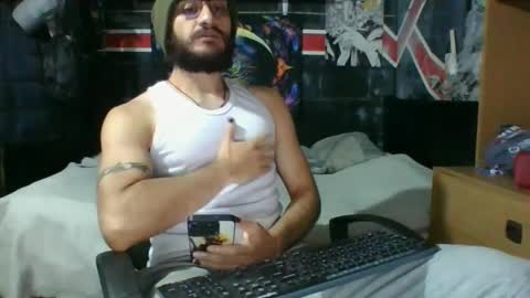 Snapshot of trizquelmen chatting on February 25, 2:44 pm Andrew online show from February 25, 2:44 pm